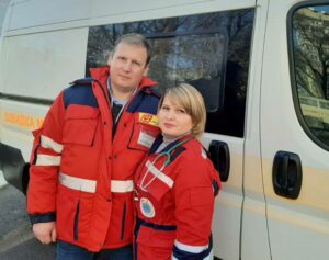 На Дніпропетровщині подружжя парамедиків 30 років рятують життя пацієнтів