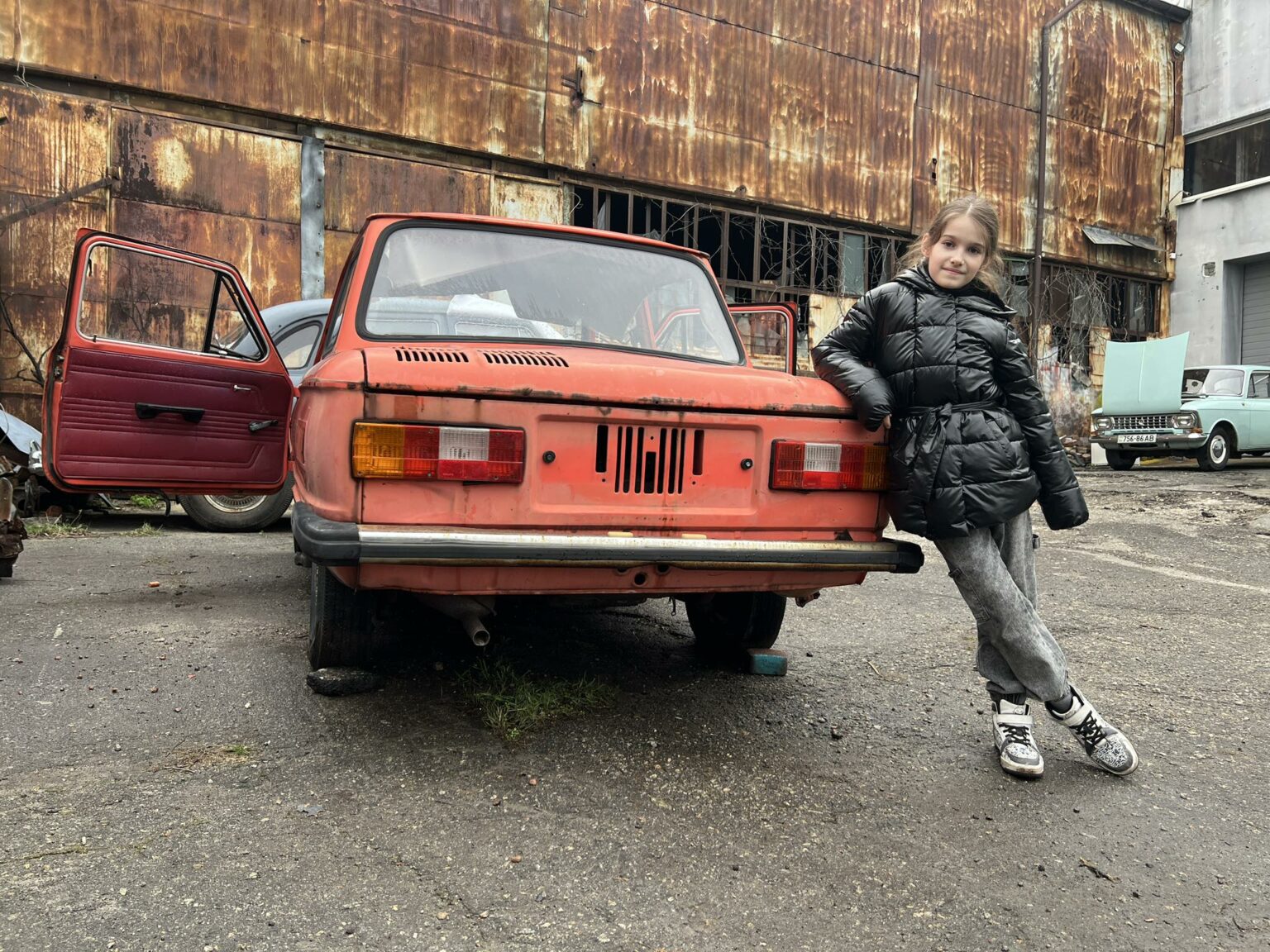 Де в Дніпрі можна покататись на ретроавтомобілі