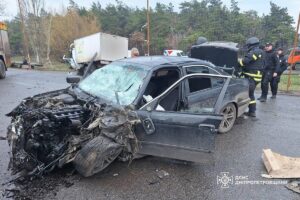 На Дніпропетровщині сталася ДТП: травмувалися 3 людей