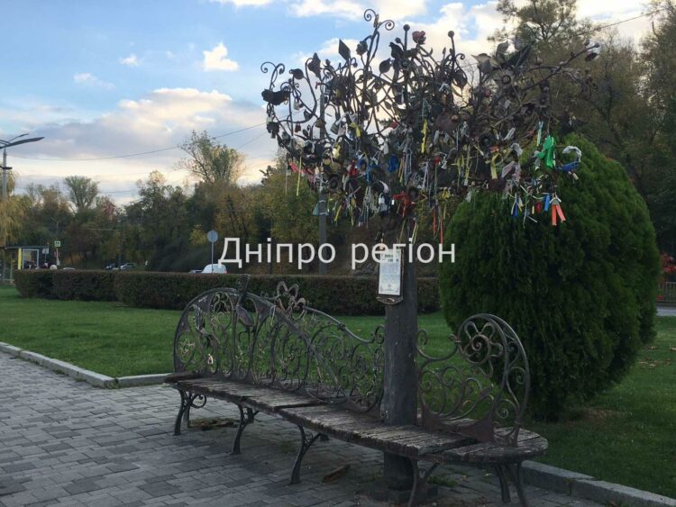 Фото на згадку: незвичайні арт-об'єкти Дніпра, біля яких потрібно зробити селфі