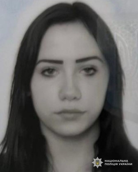 У Дніпрі курсант ДДУВС сфотографувався на фоні тіла загиблої 14-річної дівчинки: університет розпочав службове розслідування