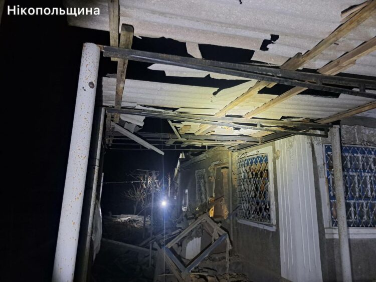 Ворожі атаки на Дніпропетровщину: пошкоджено інфраструктуру, будинки та підприємства (ФОТО)