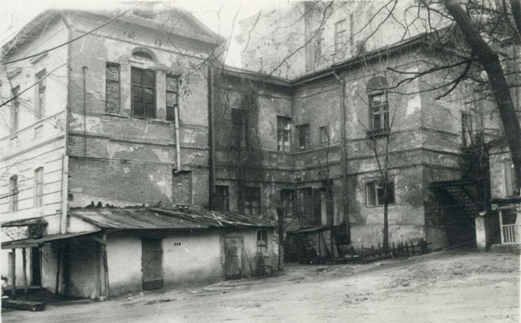 «Особняк» на проспекті Яворницького: історія пам'ятки архітектури у серці Дніпра