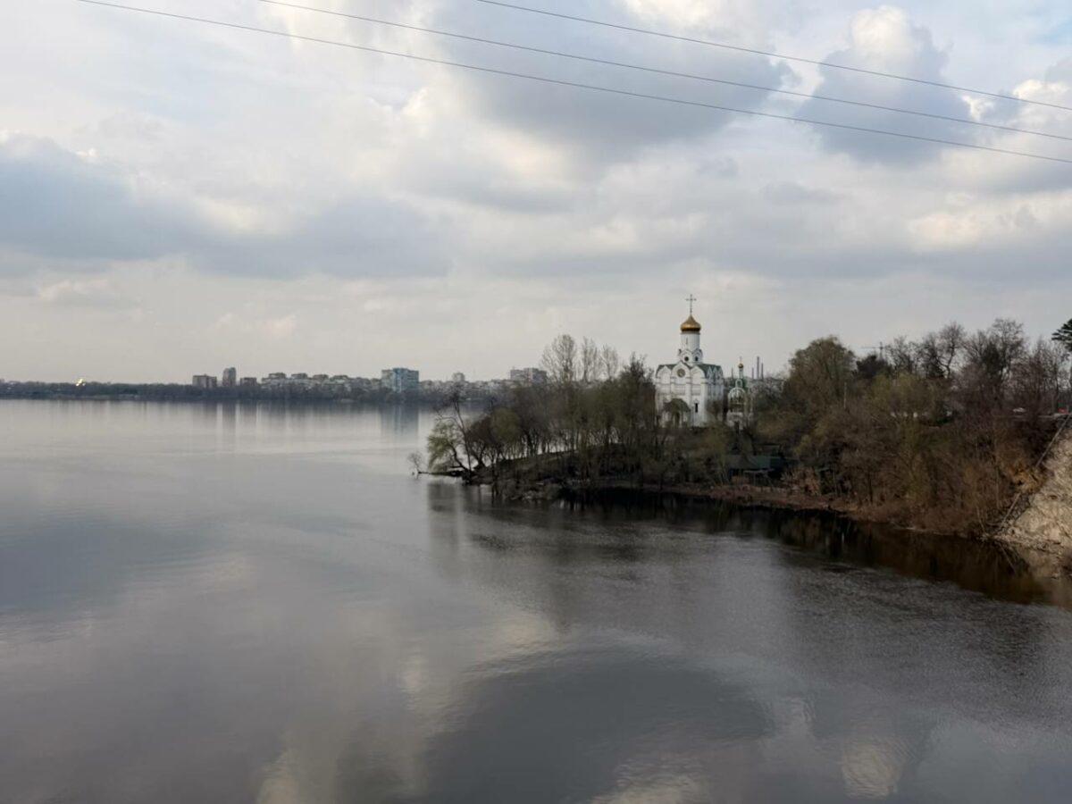 Монастирський острів у Дніпрі: легенди, містика та місце сили
