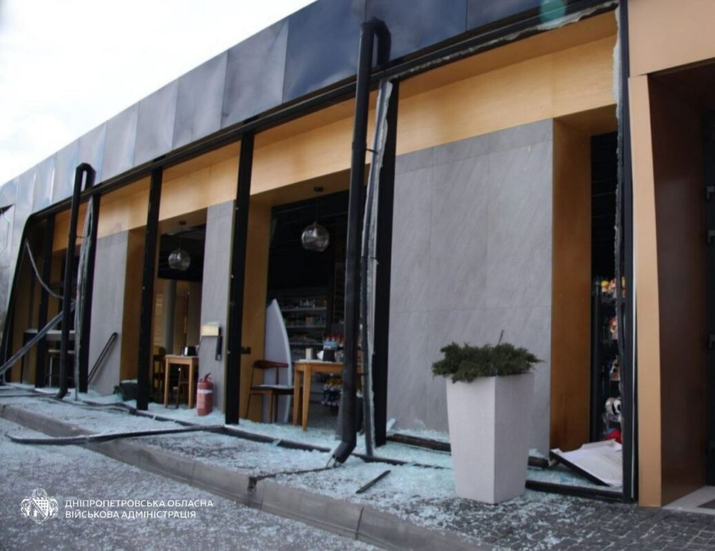 Удар по Дніпру 14 квітня: 15 поранених