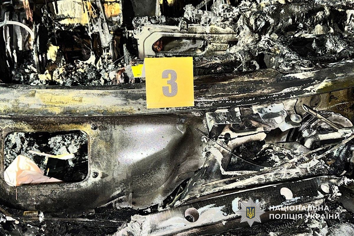 Підпал авто у Кривому Розі: підозрюваного взяли під варту