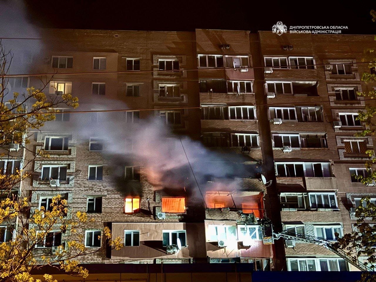 Волонтер втратив житло під час атаки на Дніпро 23 квітня