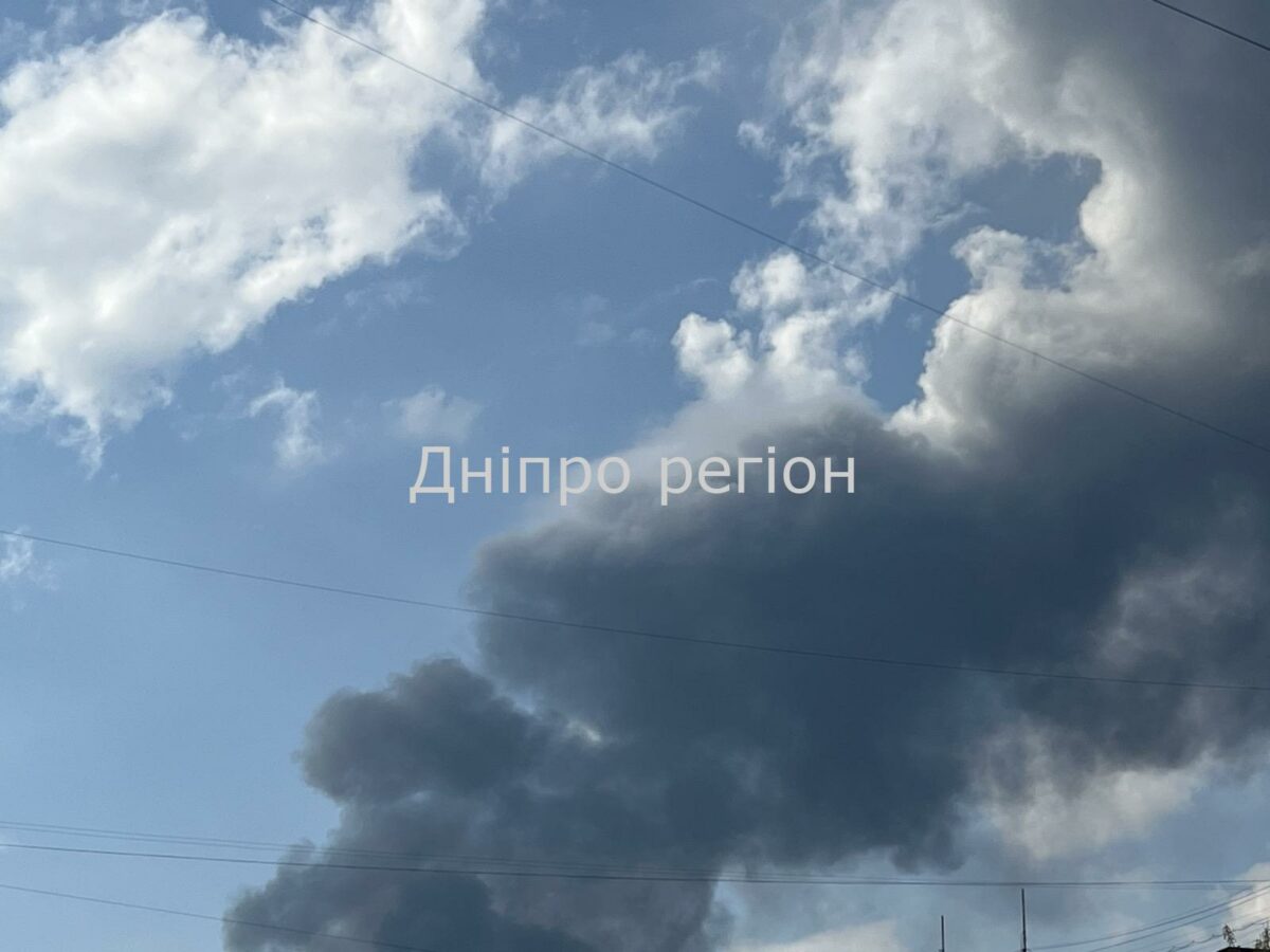 Удар по Дніпровському району 13 квітня: пошкоджена інфраструктура, пожежа