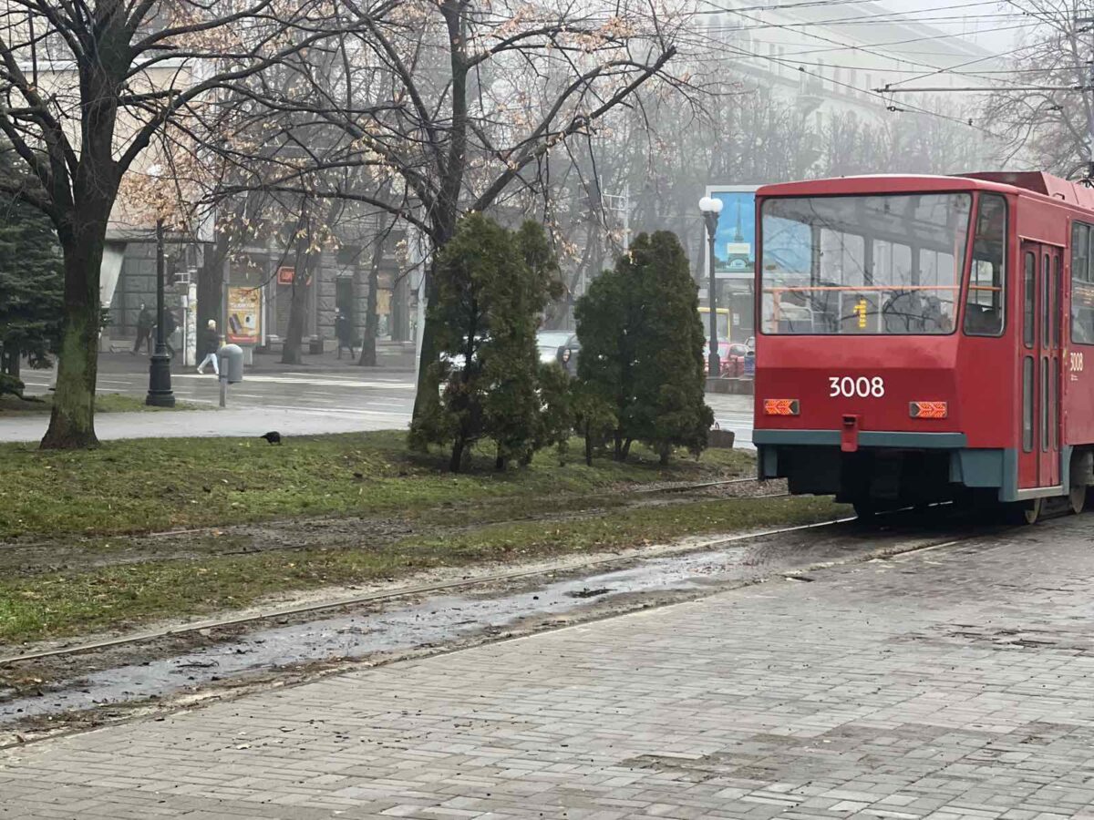 Громадський транспорт у Дніпрі 17 квітня: які маршрути змінили рух