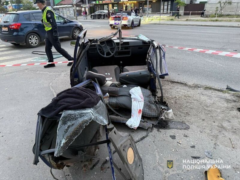 Світить до 8 років тюрми: водію «Ягуара» висунули підозру за смертельний виліт на зупинку у Дніпрі