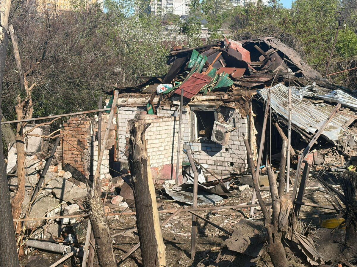 Удар по Дніпру 3 травня: пошкоджено університет, коледж та гуртожиток 