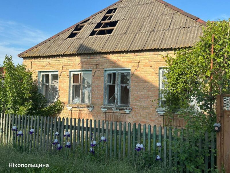 Три райони Дніпропетровщини під ударом: горів пожежний підрозділ, поранена жінка
