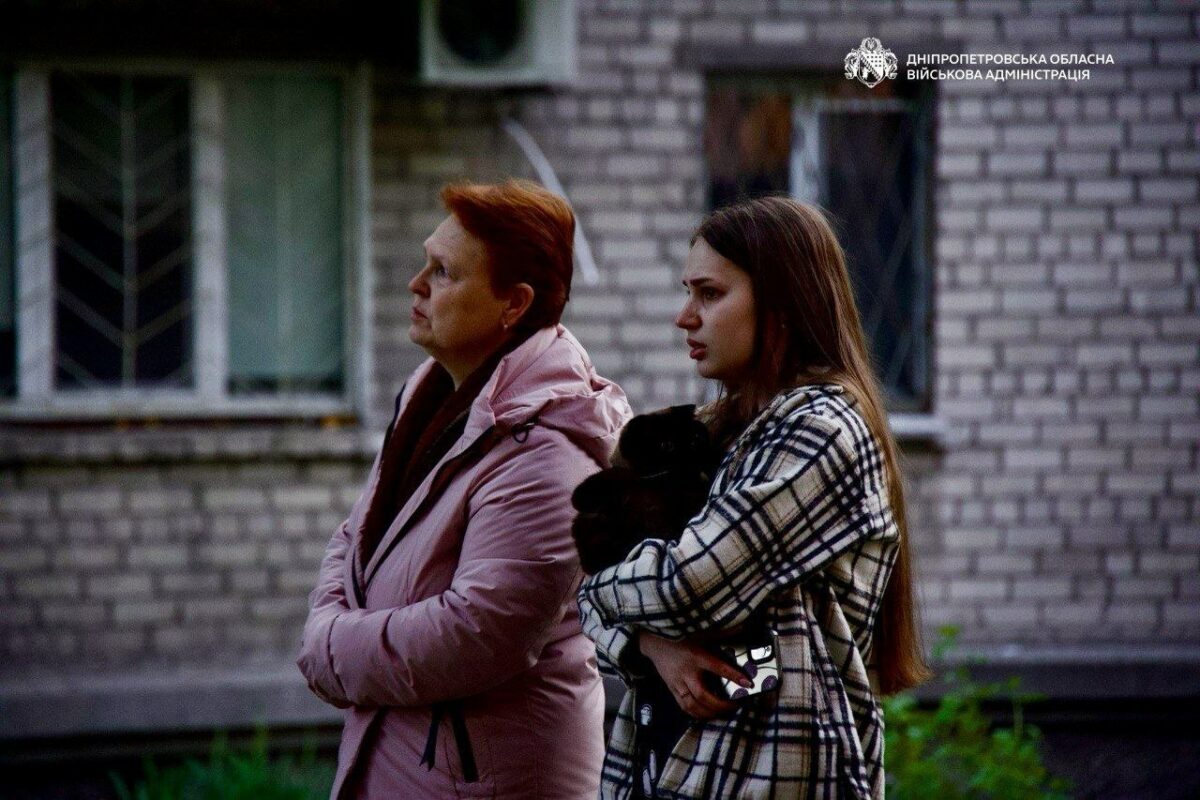 Атака на Дніпро вночі 7 травня: двоє поранених і пожежа