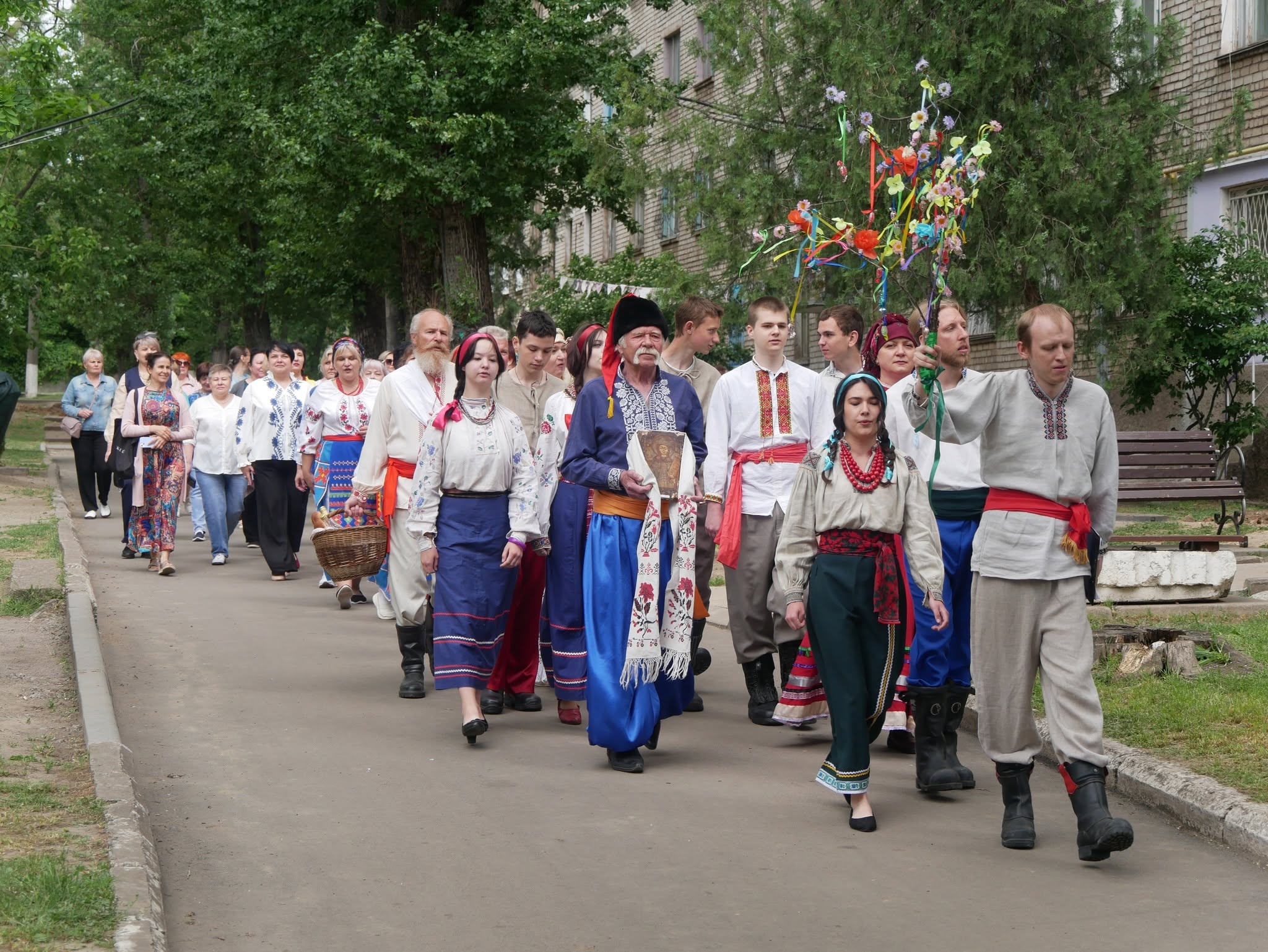 На Дніпропетровщині реконструювали автентичне весілля На Дніпропетровщині реконструювали автентичне весілля