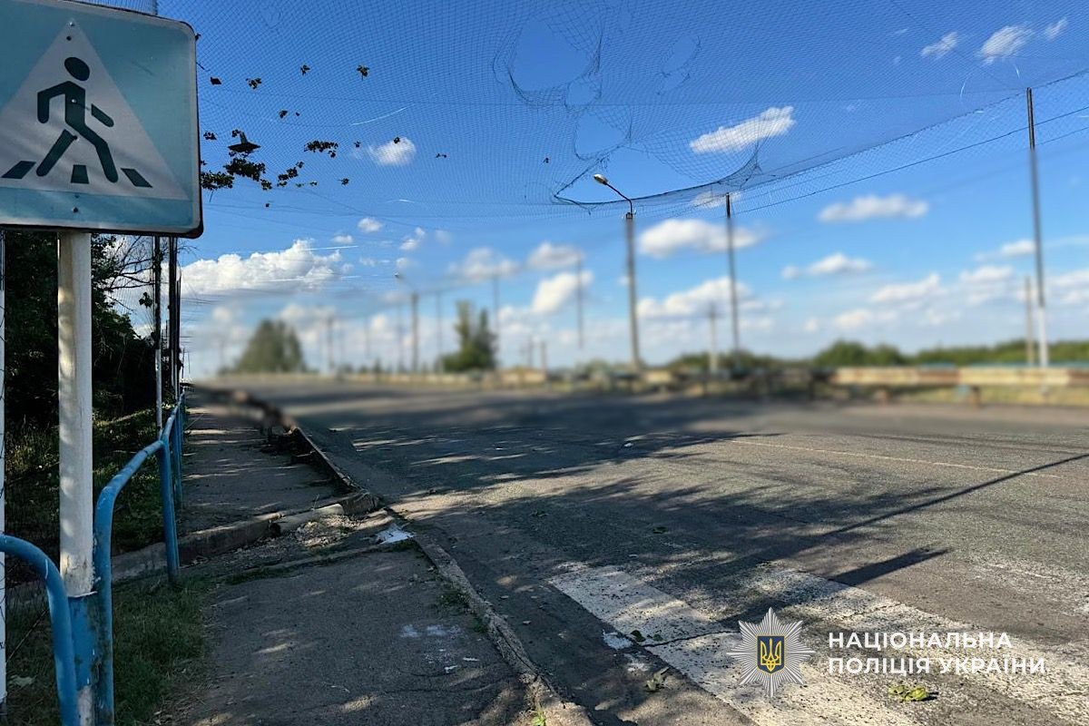 Атака на маршрутку в Нікополі: загиблі, серед поранених — діти 