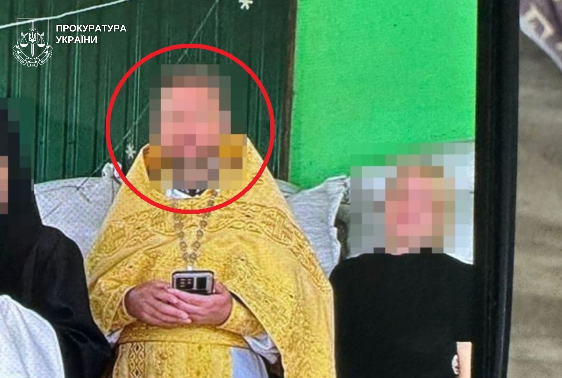 Попа УПЦ МП з Дніпра засуджено за зґвалтування доньок