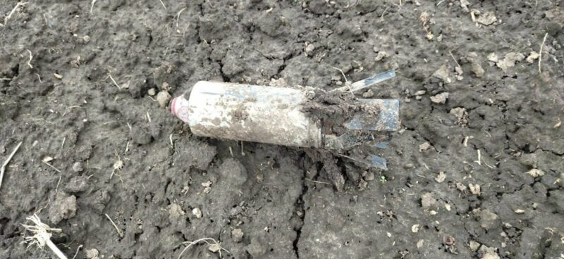 Смертоносні жнива: на Дніпропетровщині в полі знайшли 50 кг вибухівки