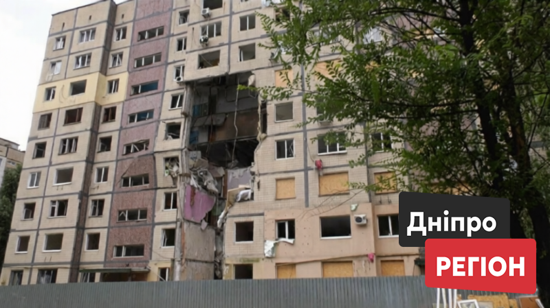У Дніпрі обвалився під’їзд будинку на просп. Героїв, куди торік влучив «шахед»: офіційний коментар міськради