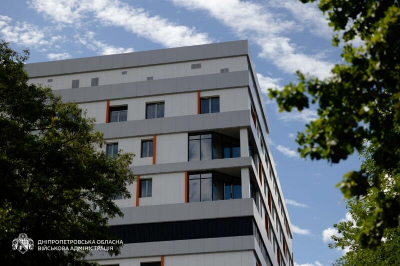 У Дніпрі «з нуля» будують величезний дитячий хірургічний центр: як він виглядає